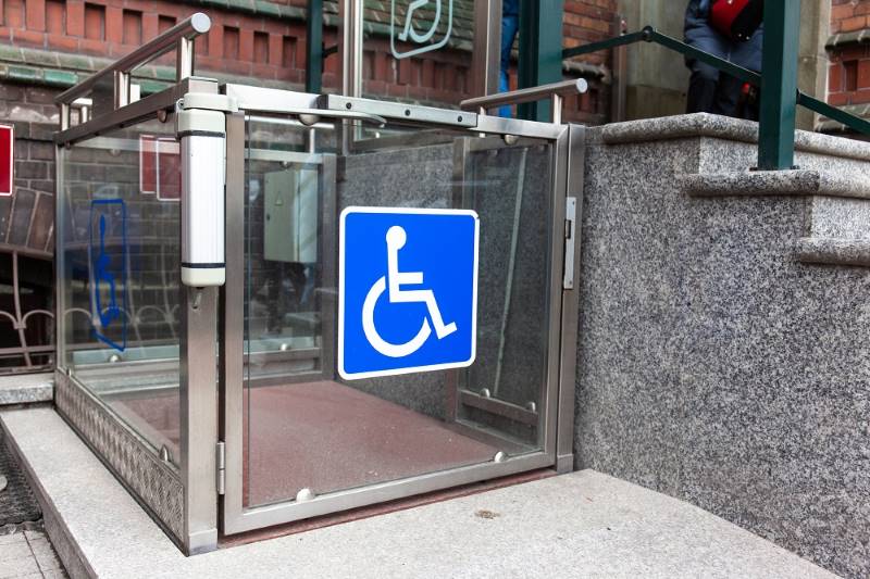 Podest dla niepełnosprawnych